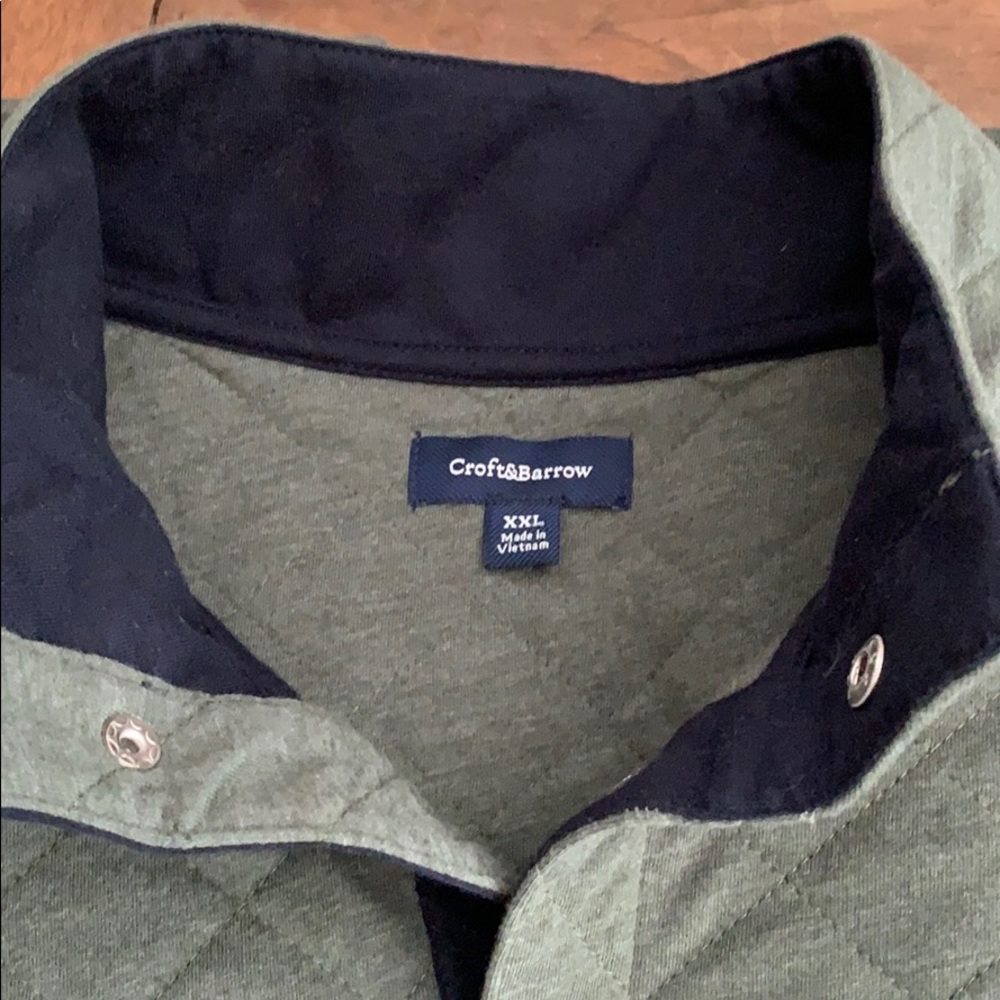 Olive Green Quilted Pullover - image 2